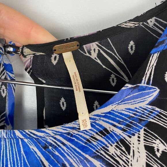 Free People First Kiss Printed Maxi Dress Botanical Night Blue XS - Picture 5 of 8